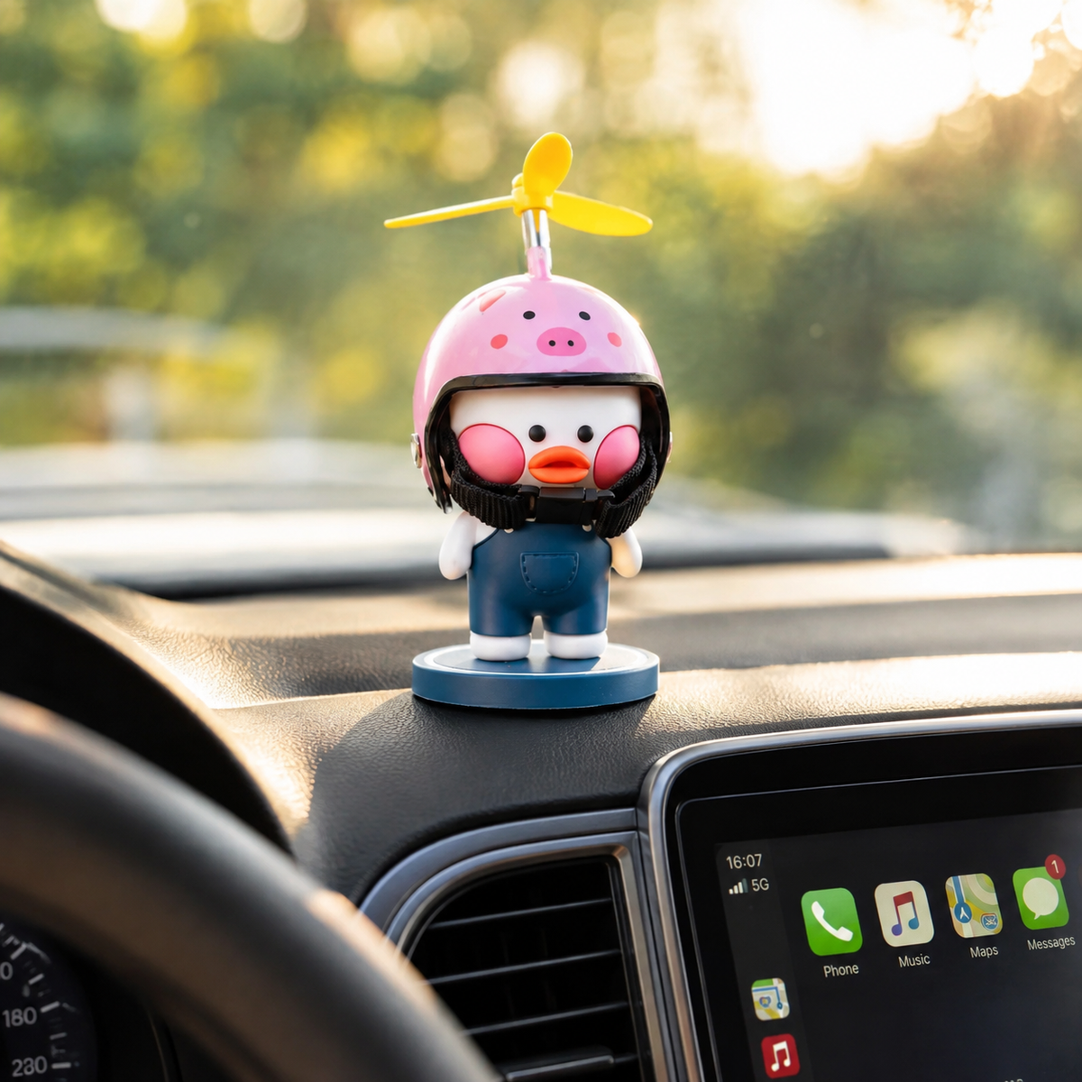 Auto-Deko Ente mit Propeller – dein lustiger Beifahrer